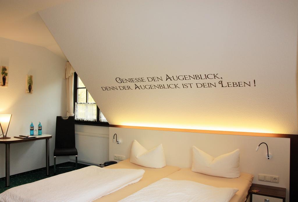 Hotel Goldener Hirsch Suhl Buitenkant foto